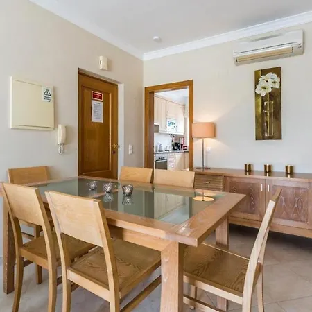2 Bedroom Floor Apartment, Oasis Parque, Near Alvor At01 Portimão