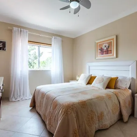 2 Bedroom Floor Apartment, Oasis Parque, Near Alvor At01 *