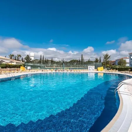 Apartamento 2 Bedroom Floor Apartment, Oasis Parque, Near Alvor At01