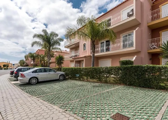 2 Bedroom Floor Apartment, Oasis Parque, Near Alvor At01 Apartamento